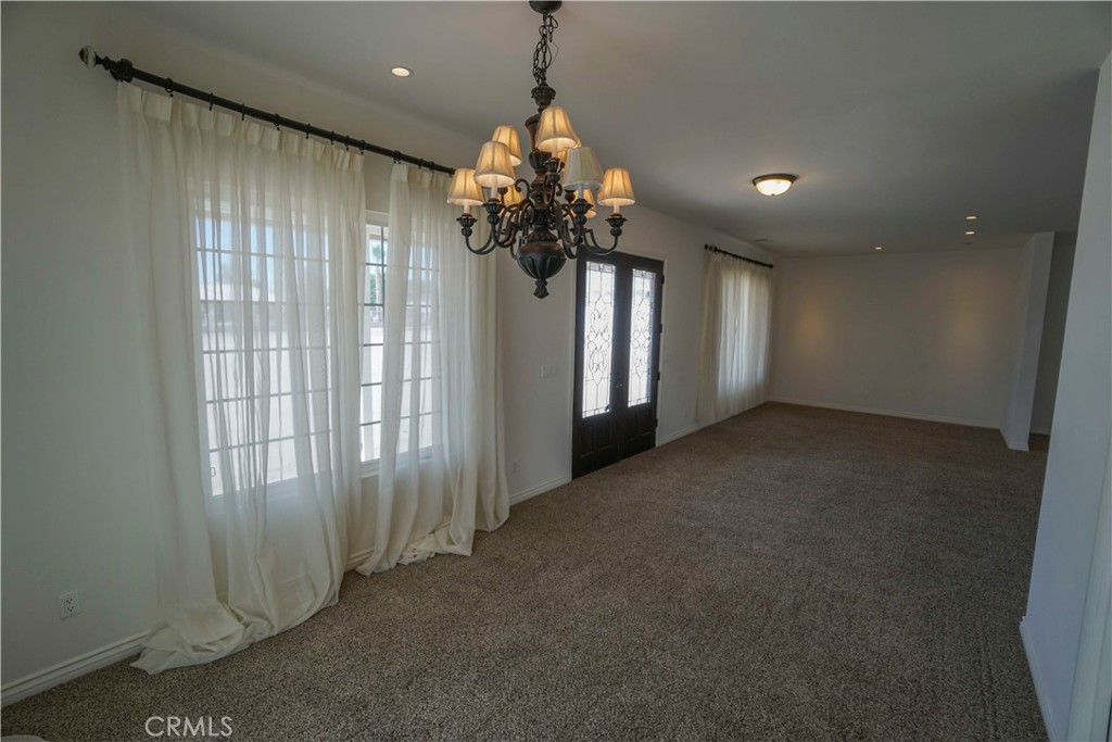 14042 Estero Road Victorville, CA 92392 - Photo 13 of 51