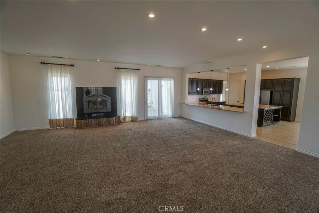 14042 Estero Road Victorville, CA 92392 - Photo 15 of 51