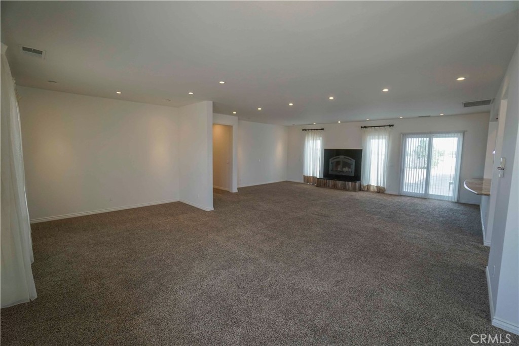 14042 Estero Road Victorville, CA 92392 - Photo 8 of 51