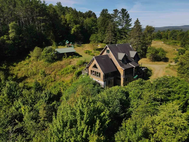 $495,000 | 820 Farr Road, St. Johnsbury, VT 05819