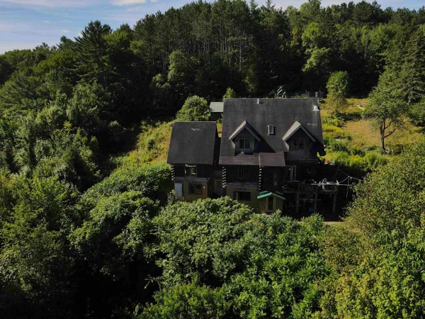 $495,000 | 820 Farr Road, St. Johnsbury, VT 05819