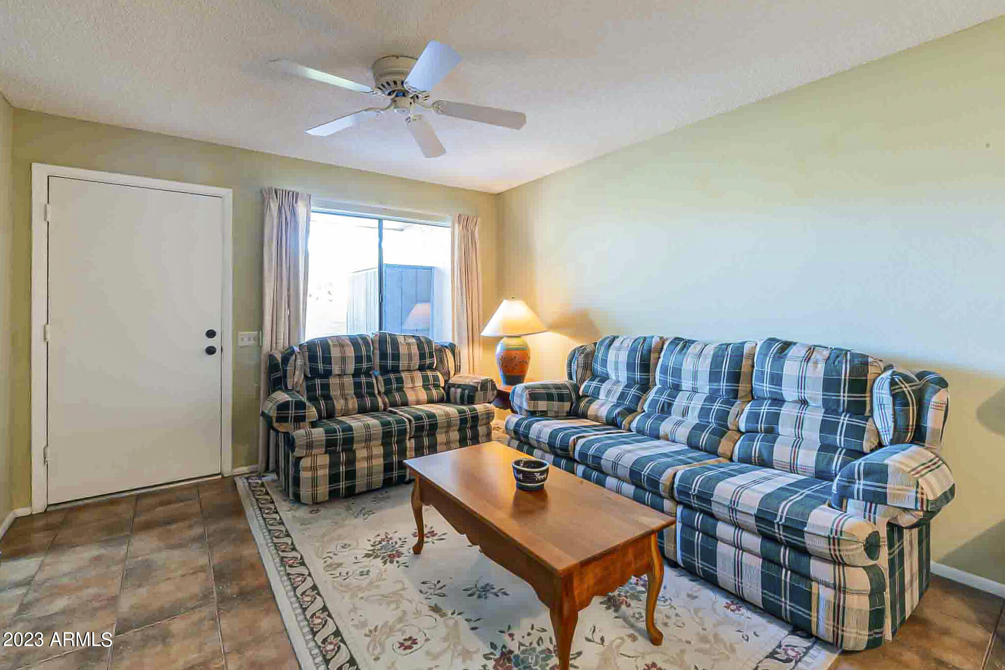14300 West Bell Road, Unit 52 Surprise, AZ 85374 - Photo 5 of 31 Family room