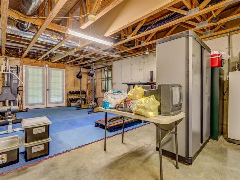 6008 2 Ford Road Roanoke, VA 24018 - Photo 28 of 40 28-6008 2 Ford Rd 028