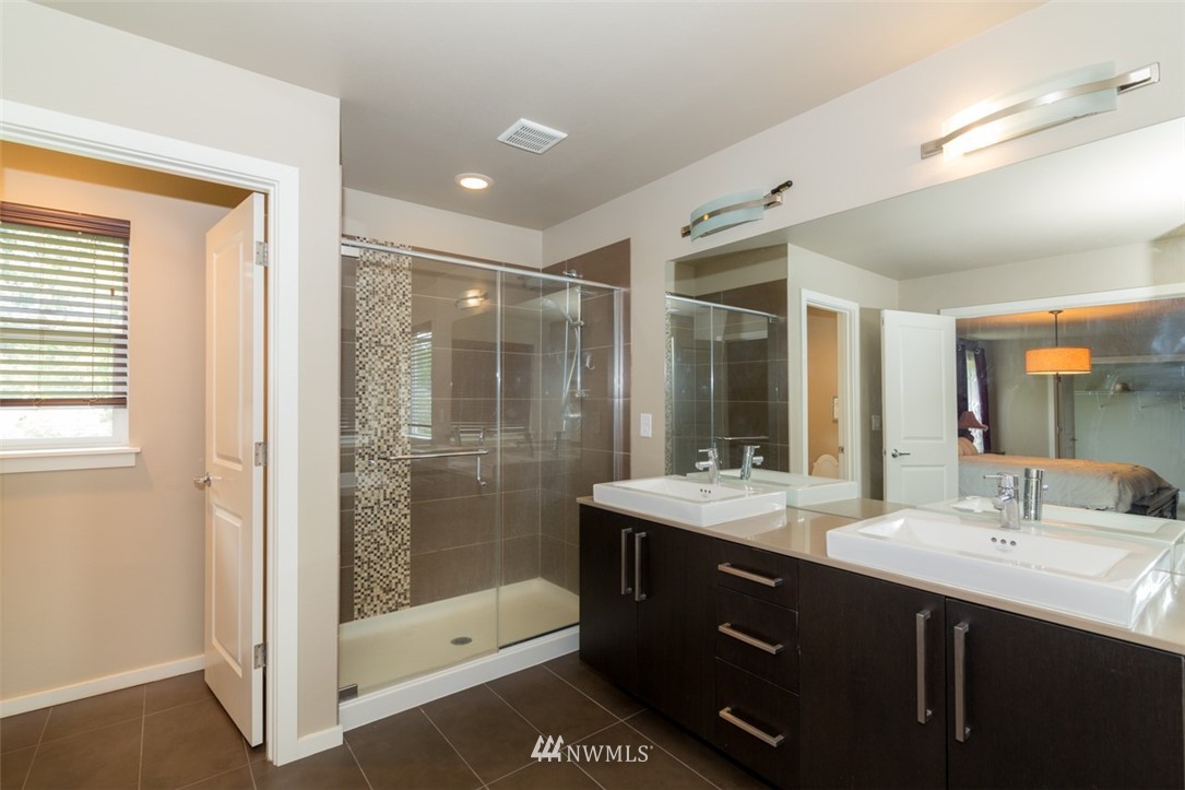 3741 Northeast 23rd Place Renton, WA 98056 - Photo 17 of 26 Gallery Image 17