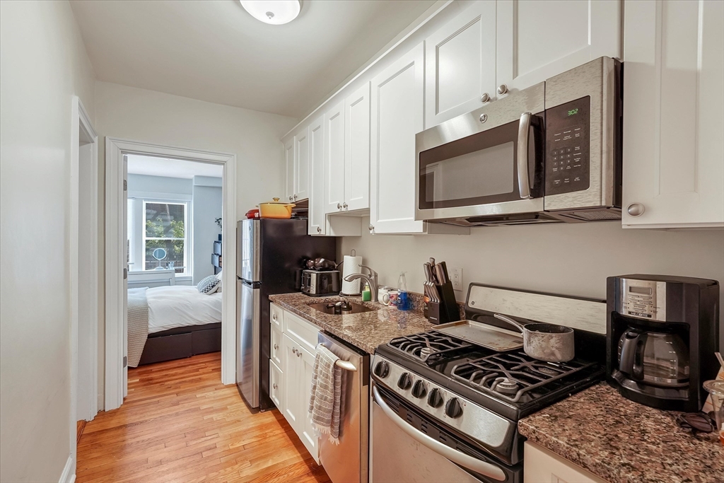 130 Myrtle Street, Unit 2 Boston, MA 02114 - Photo 3 of 5