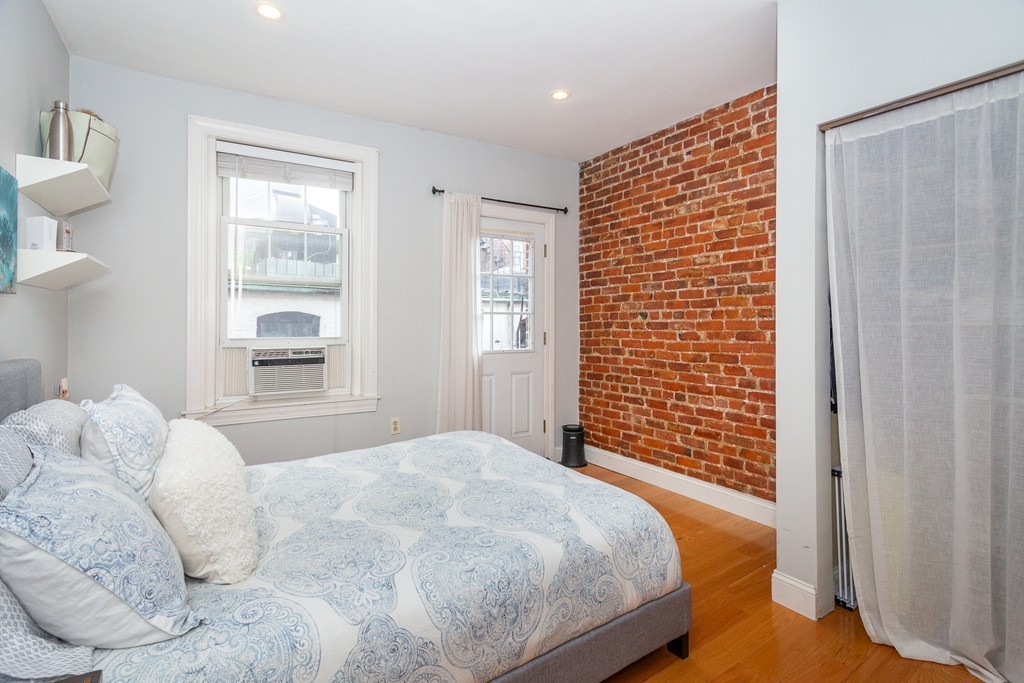 25 Clark Street, Unit 8 Boston, MA 02113 - Photo 8 of 13 Gallery Image 8