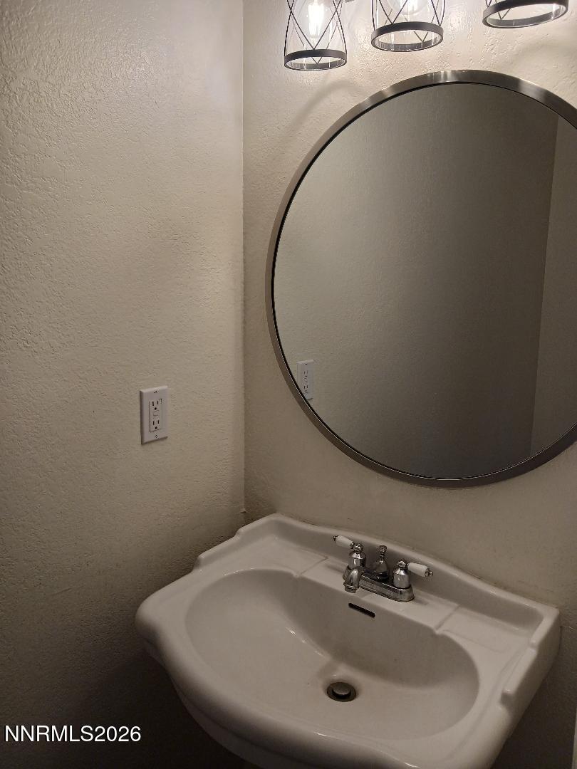 401 Allouette Way, Unit 7 Carson City, NV 89701 - Photo 10 of 27 BA Half