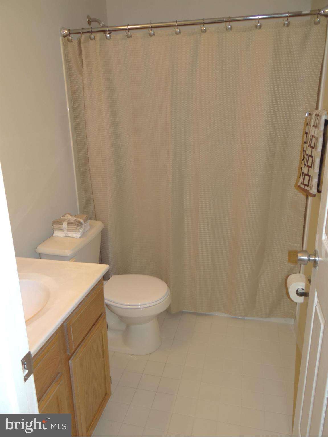 202 Windy Ridge Court Pasadena, MD 21122 - Photo 16 of 28 Bath