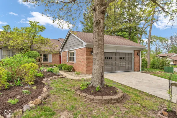 $229,000 | 5320 Whisperwood Lane, Indianapolis, IN 46226