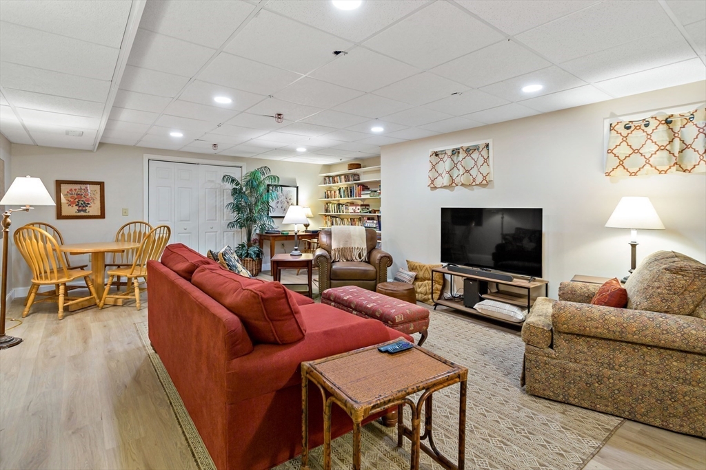 6 Friendship Court, Unit 90 Mashpee, MA 02649 - Photo 19 of 25