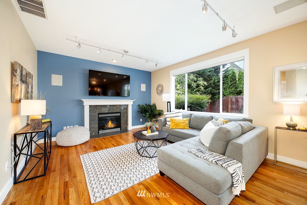 4928 Southwest Forney Street Seattle, WA 98116 - Photo 13 of 29 Gallery Image 13
