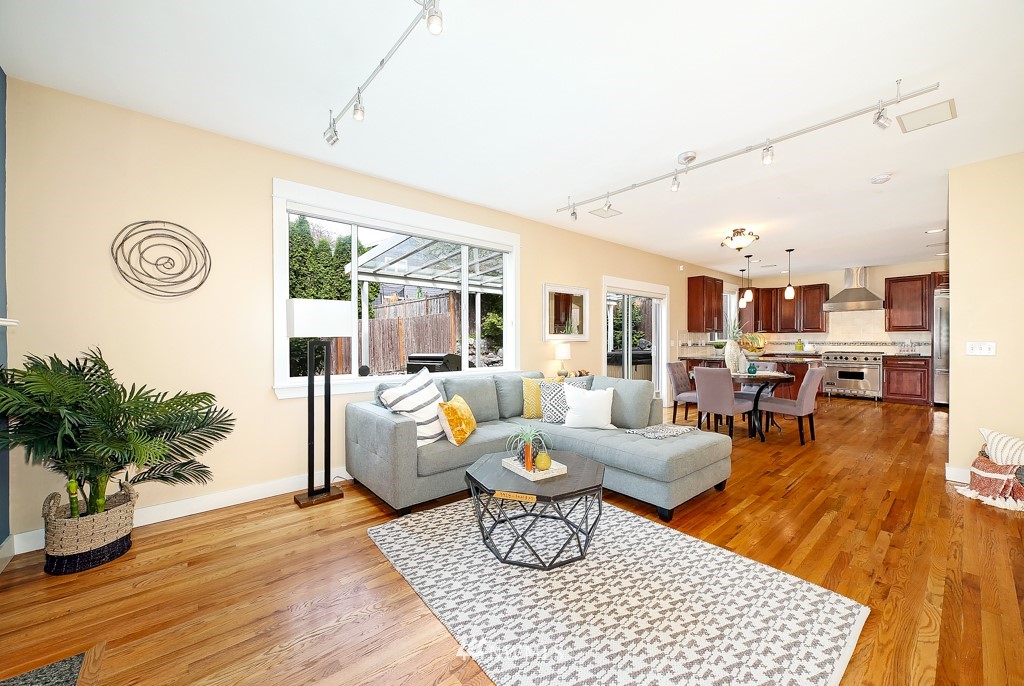 4928 Southwest Forney Street Seattle, WA 98116 - Photo 14 of 29 Gallery Image 14