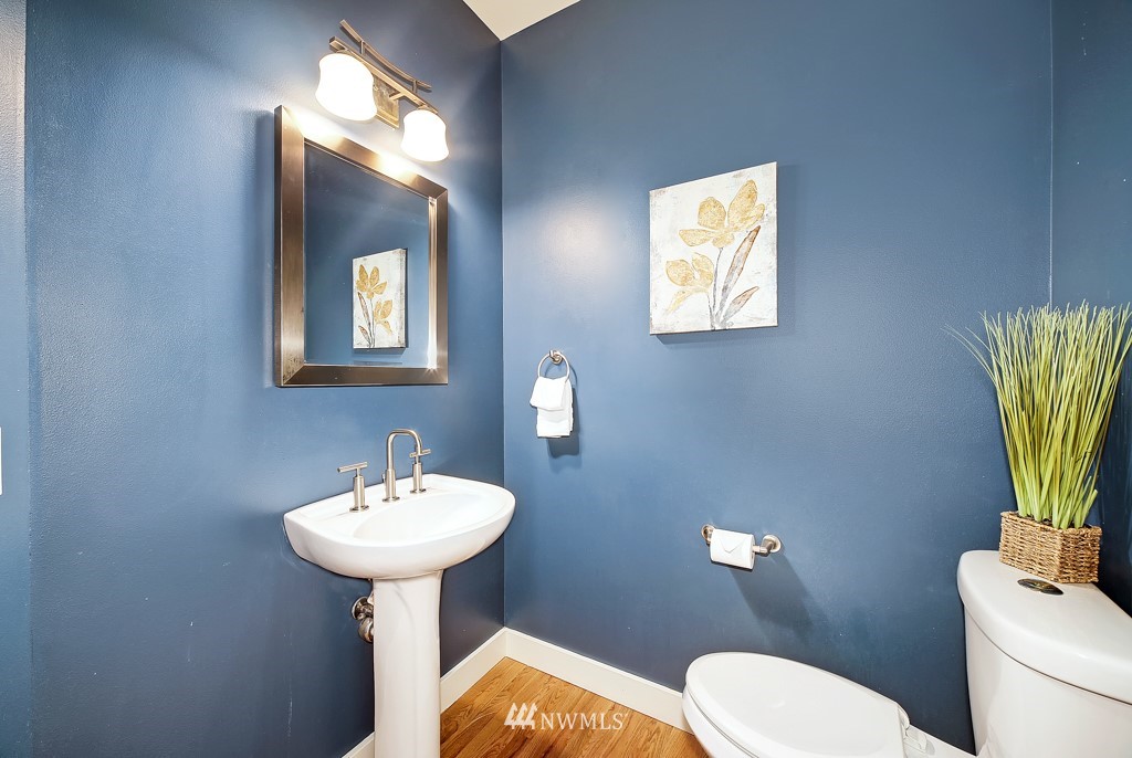 4928 Southwest Forney Street Seattle, WA 98116 - Photo 15 of 29 Gallery Image 15