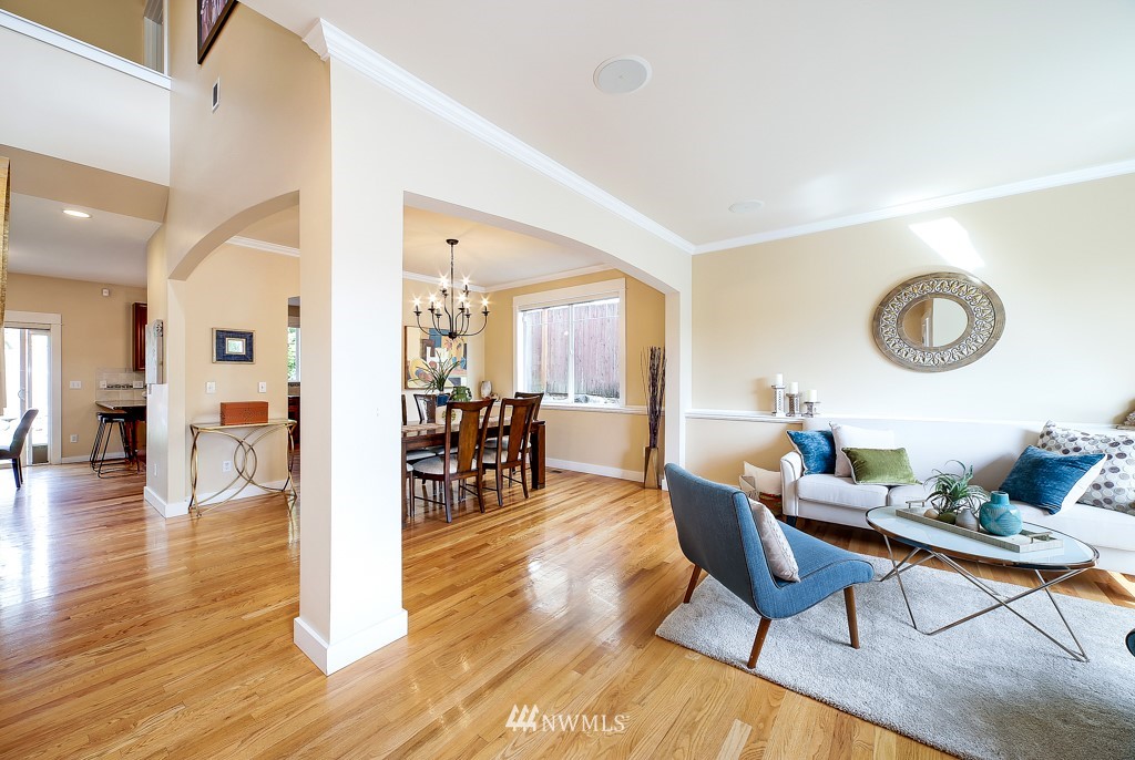4928 Southwest Forney Street Seattle, WA 98116 - Photo 3 of 29 Gallery Image 3