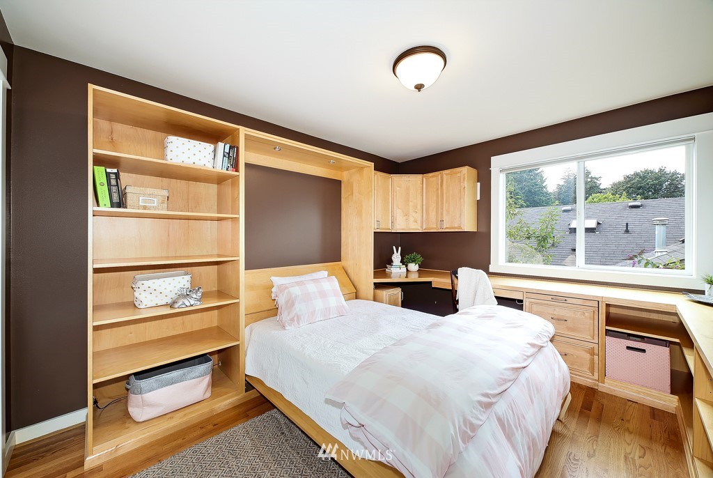 4928 Southwest Forney Street Seattle, WA 98116 - Photo 21 of 29 Gallery Image 21