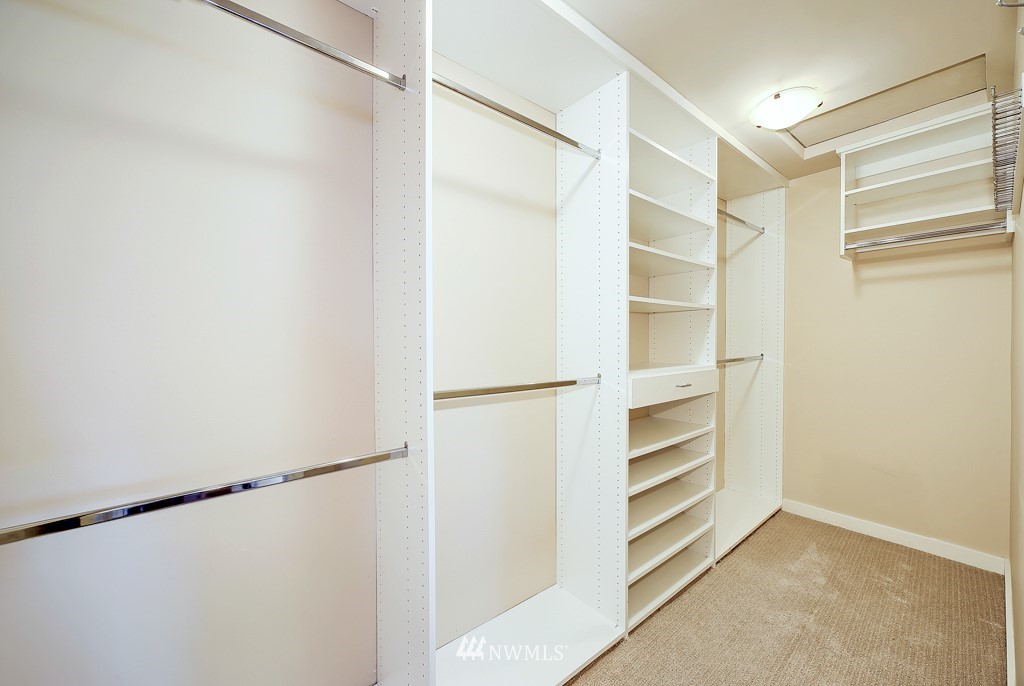4928 Southwest Forney Street Seattle, WA 98116 - Photo 25 of 29 Gallery Image 25
