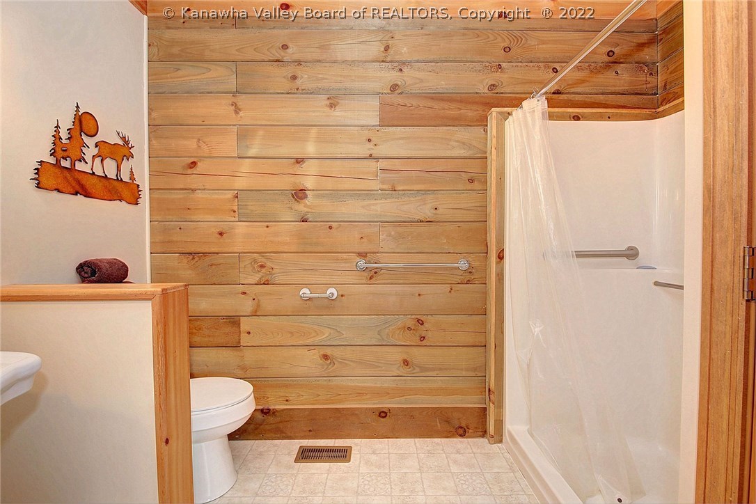 4235 Poca River Road South Poca, WV 25159 - Photo 19 of 30 Gallery Image 19