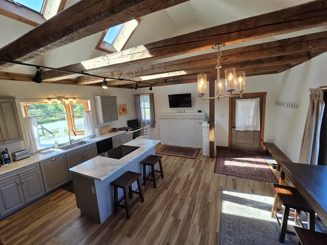 $573,000 | 1065 Higgins Hill Road, St. Johnsbury, VT 05819