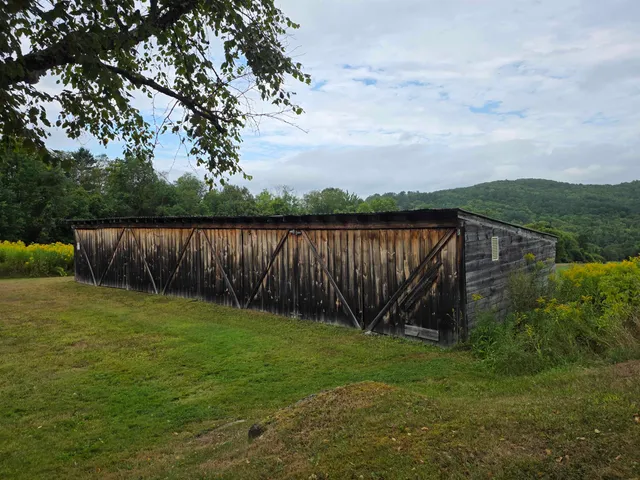 $573,000 | 1065 Higgins Hill Road, St. Johnsbury, VT 05819