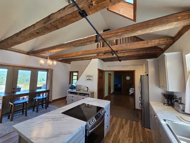 $573,000 | 1065 Higgins Hill Road, St. Johnsbury, VT 05819