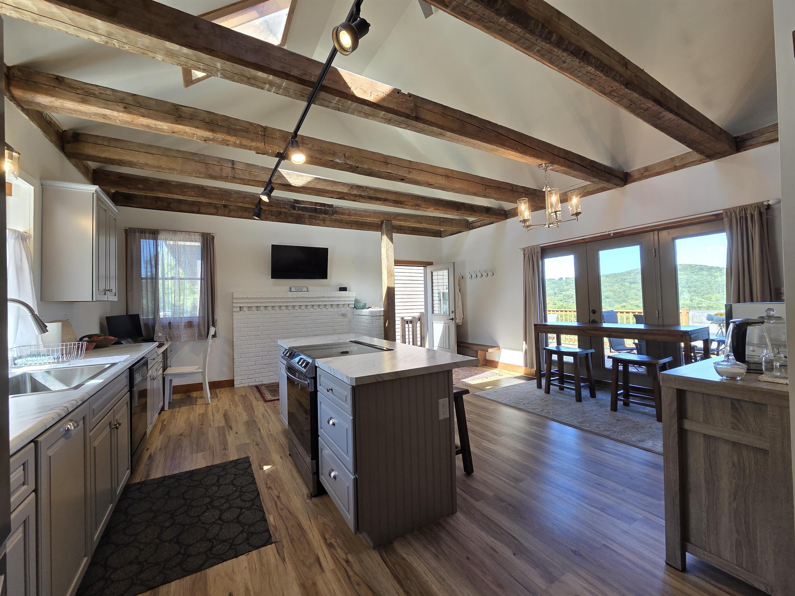 1065 Higgins Hill Road St. Johnsbury, VT 05819 - Photo 10 of 60