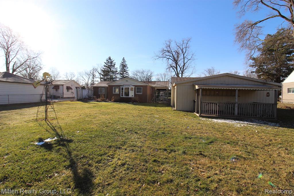 2281 Lindell Road Sterling Heights, MI 48310 - Photo 11 of 24