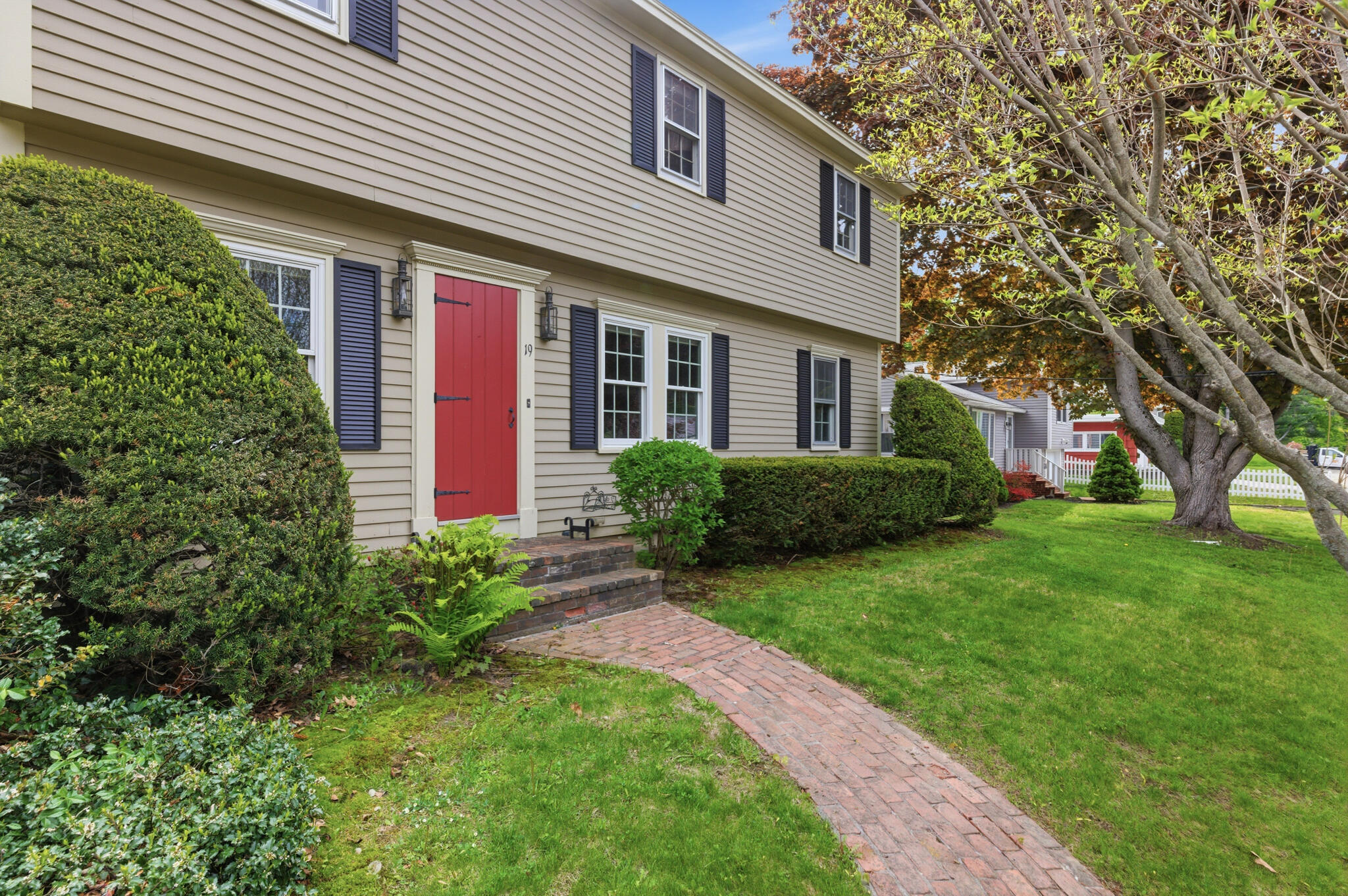 19 Lessard Avenue Biddeford, ME 04005 - Photo 5 of 48 3G0A1711