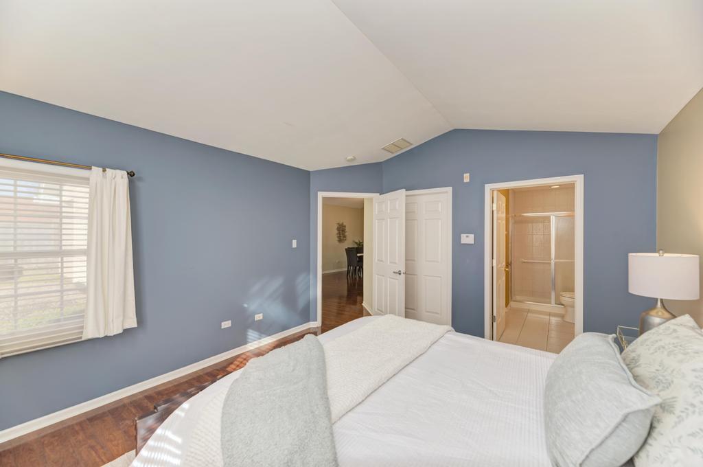 833 Havenshire Road, Unit 833 Naperville, IL 60565 - Photo 17 of 28