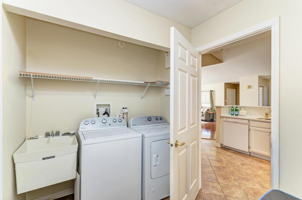 833 Havenshire Road, Unit 833 Naperville, IL 60565 - Photo 23 of 28