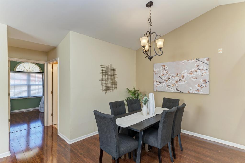 833 Havenshire Road, Unit 833 Naperville, IL 60565 - Photo 10 of 28