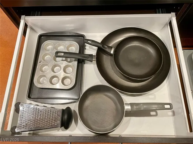 $2,700 | 5243 South Placentia Parkway, Las Vegas, NV 89118