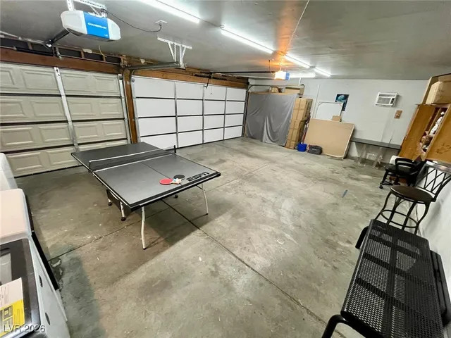 $2,700 | 5243 South Placentia Parkway, Las Vegas, NV 89118