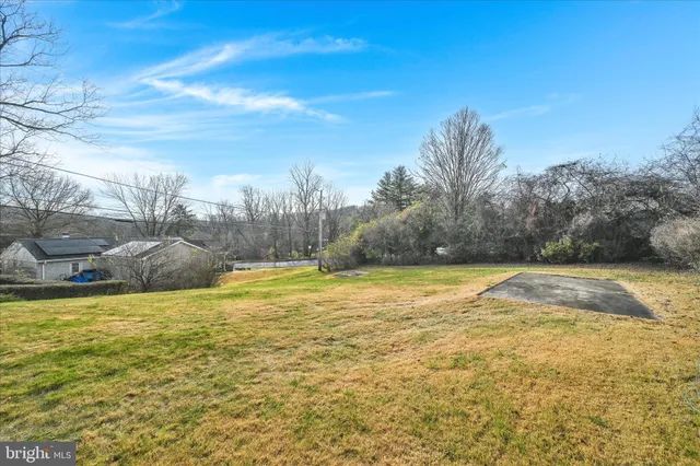 $250,000 | 306 Sycamore Street, Mohnton, PA 19540