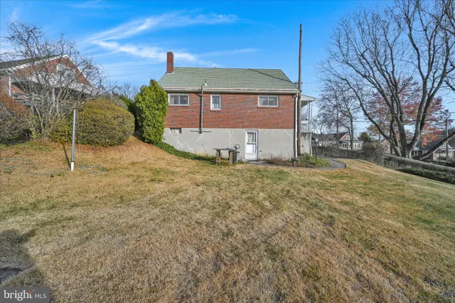 $250,000 | 306 Sycamore Street, Mohnton, PA 19540