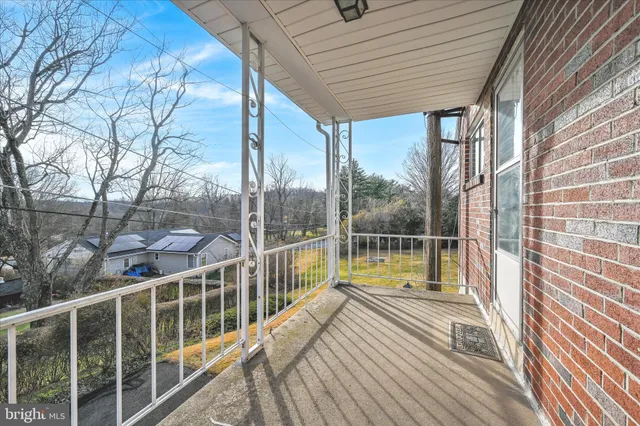 $250,000 | 306 Sycamore Street, Mohnton, PA 19540