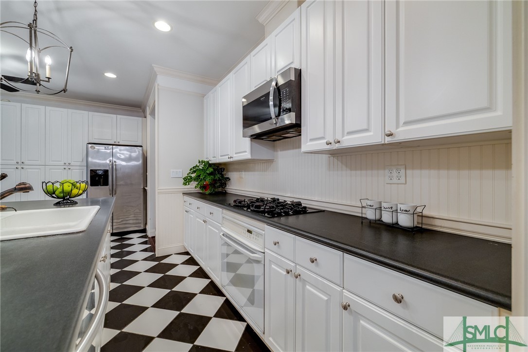 129 Brompton Road Savannah, GA 31410 - Photo 13 of 39 Gallery Image 13
