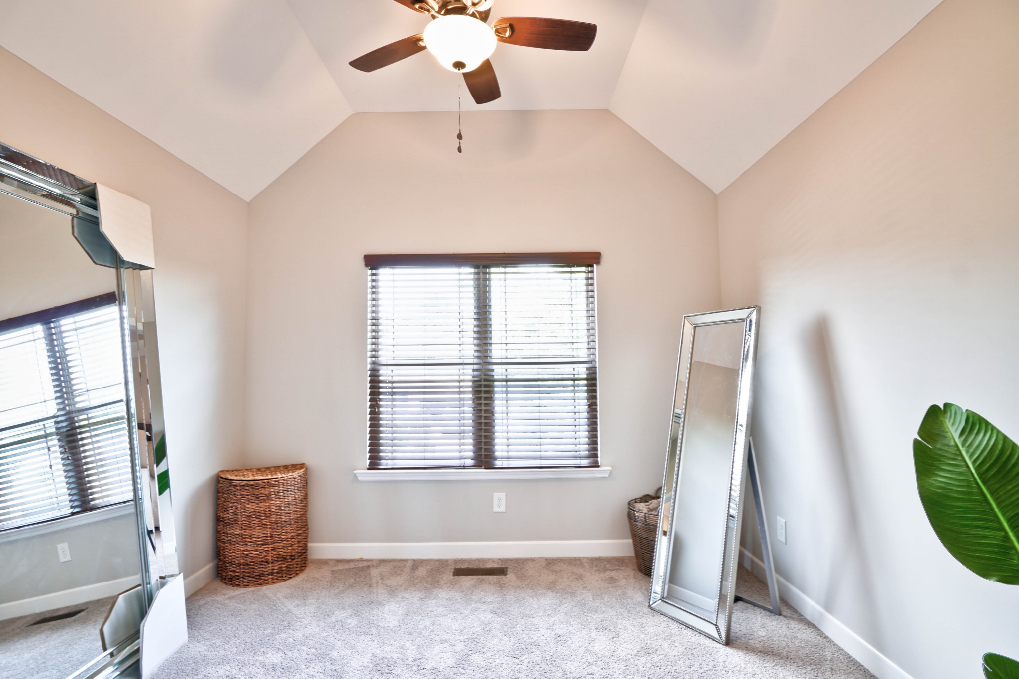 221 Abbey Road Lebanon, TN 37090 - Photo 15 of 36 a view of an empty room with a window