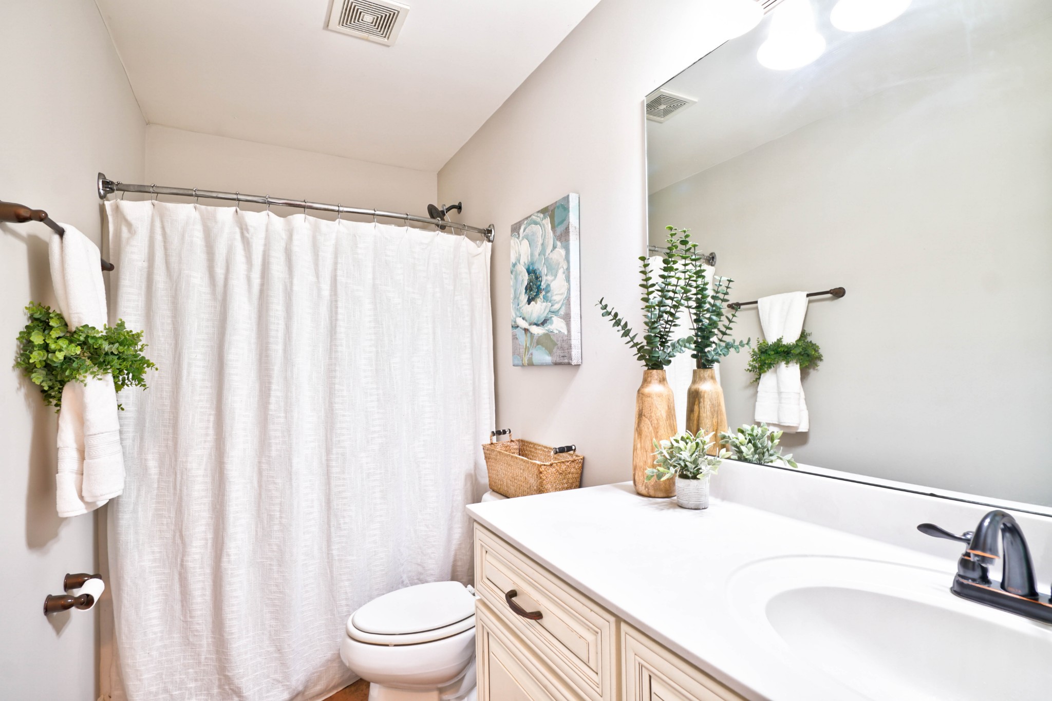 221 Abbey Road Lebanon, TN 37090 - Photo 24 of 36 a bathroom with a sink a toilet and a mirror