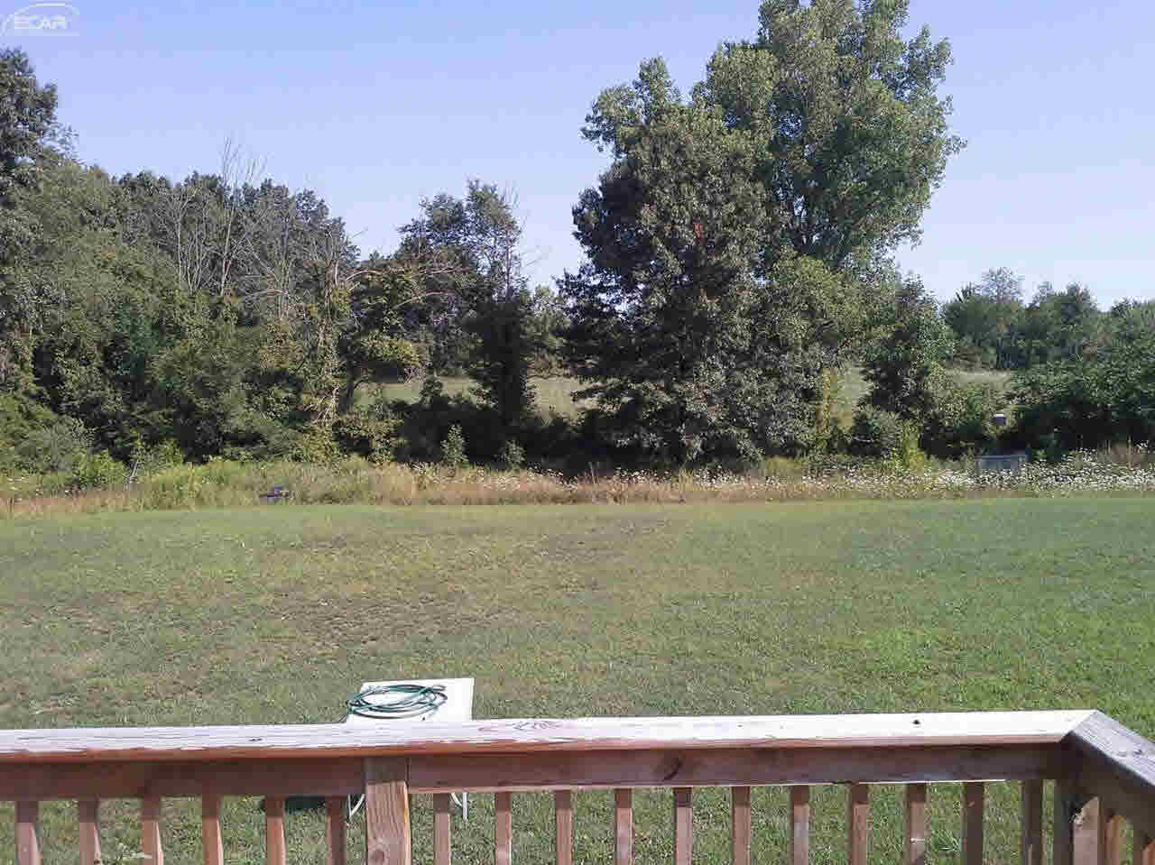 9215 Hogan Road Fenton, MI 48430 - Photo 4 of 19 21198420-3.JPG