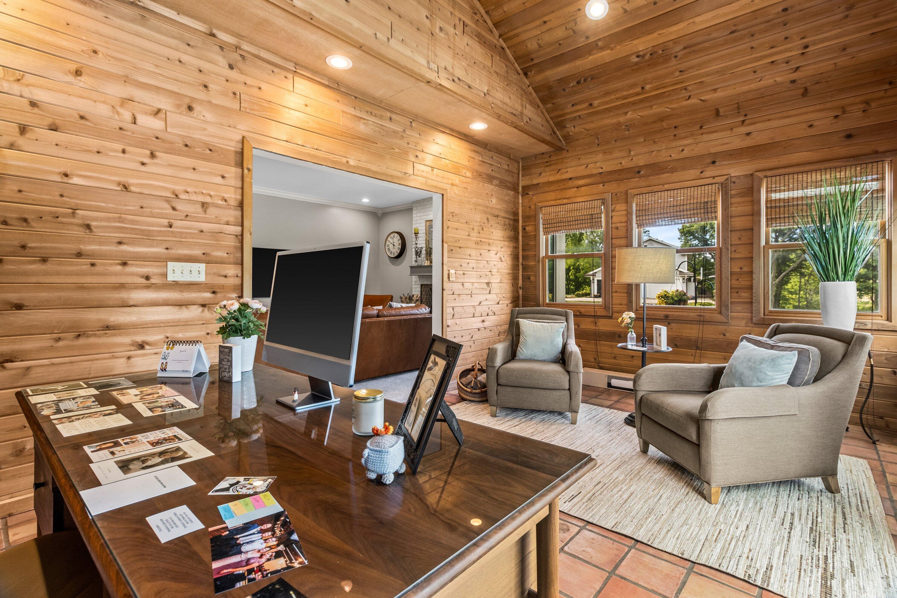 W318N377 Whitetail Run Delafield, WI 53018 - Photo 26 of 61 Sun Room / Office