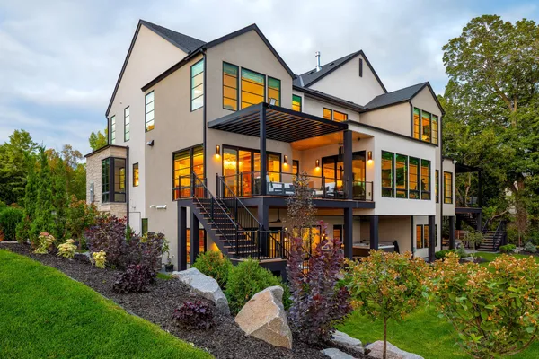 $3,850,000 | 4469 Lafayette Lane, Spring Park, MN 55384