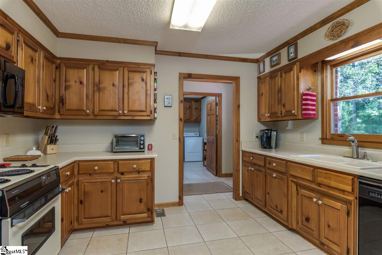384 Martin Walker Road Mill Spring, NC 28756 - Photo 14 of 36