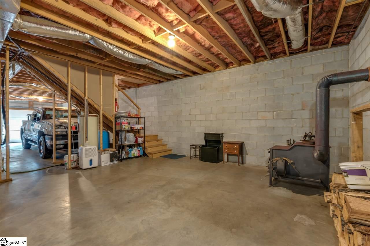 384 Martin Walker Road Mill Spring, NC 28756 - Photo 16 of 36