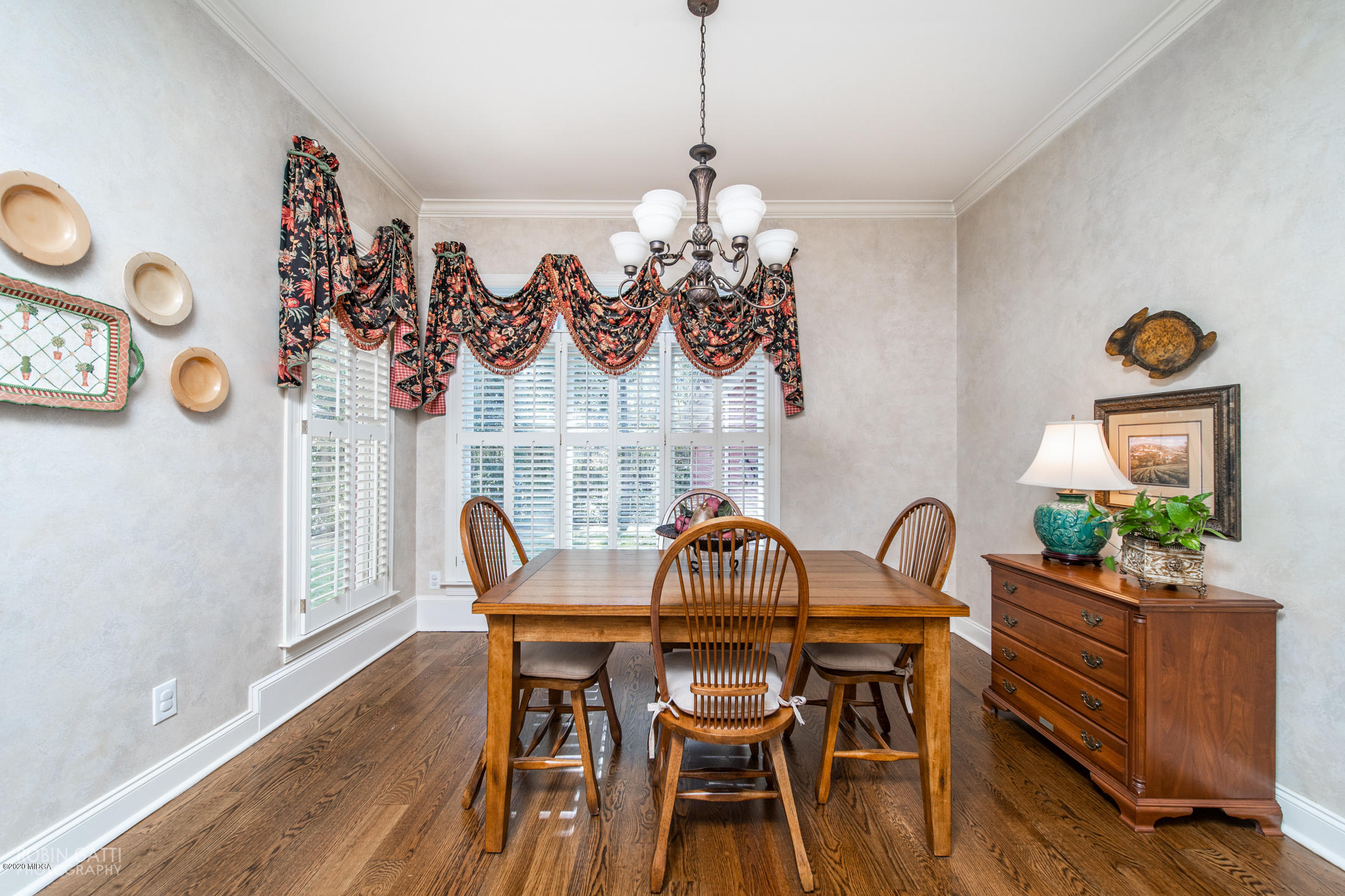 6356 New Forsyth Road Macon, GA 31210 - Photo 27 of 52 a view of a dining room with furniture window and wooden floor