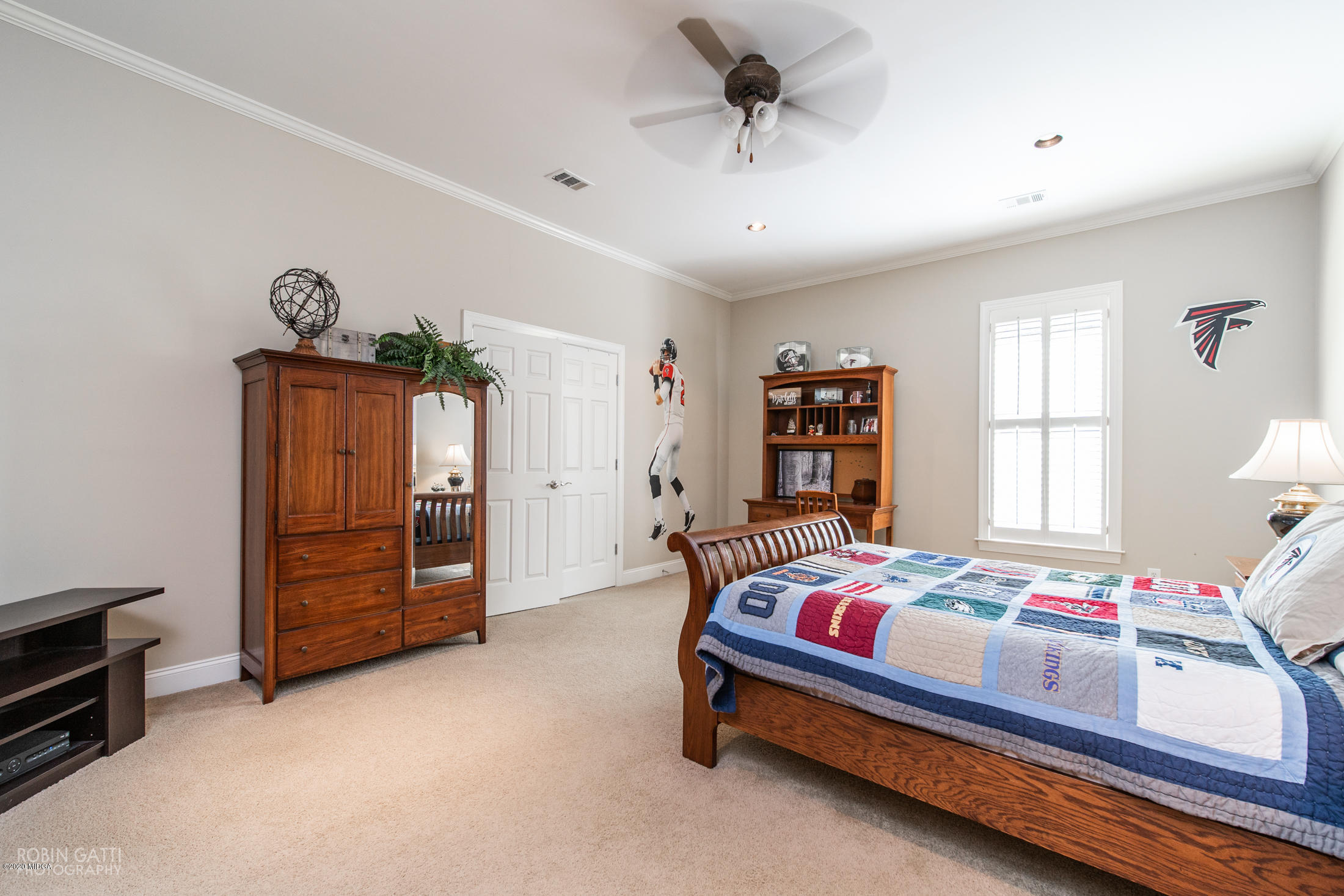 6356 New Forsyth Road Macon, GA 31210 - Photo 35 of 52 a bedroom with a bed and a window