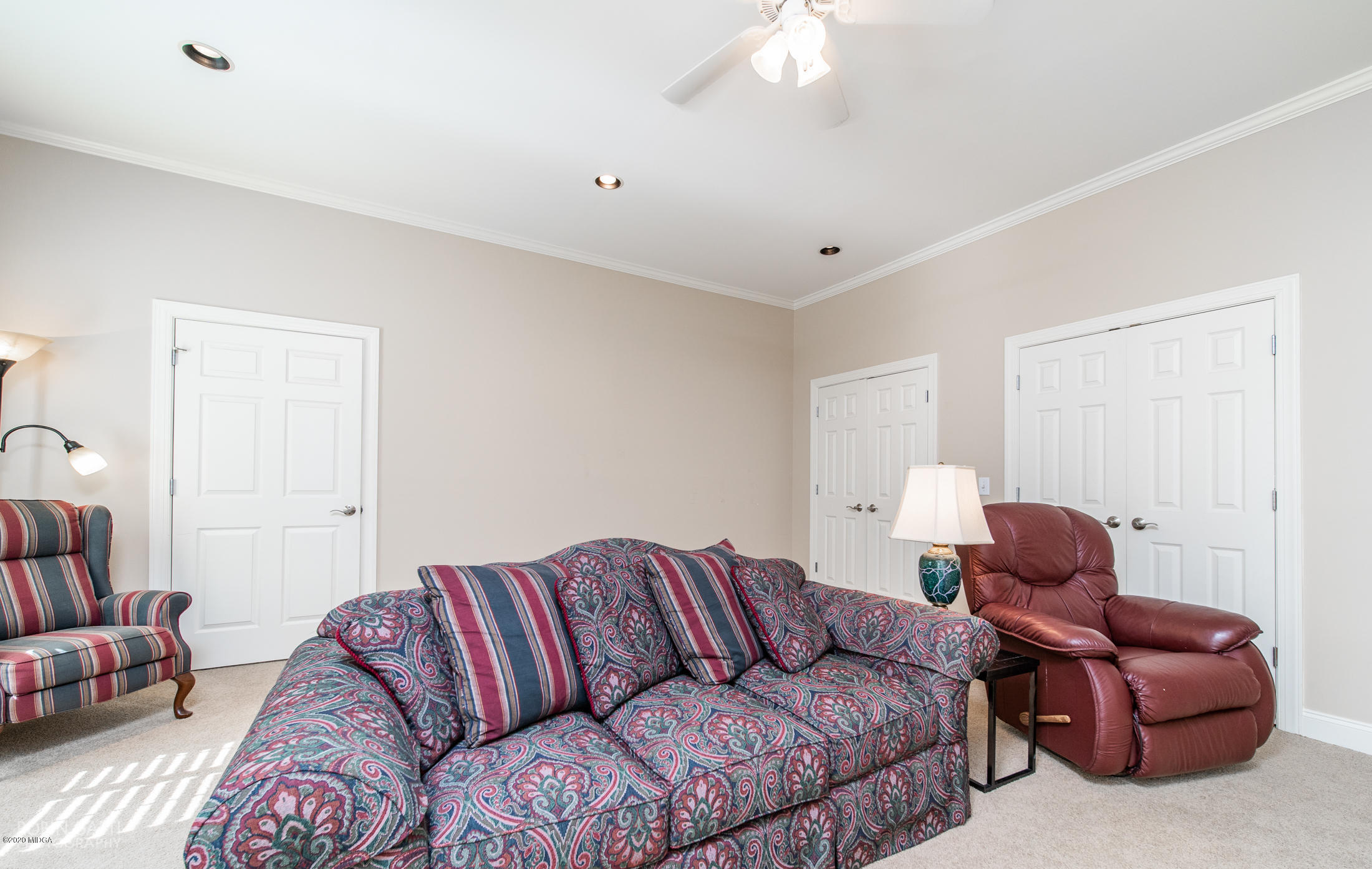 6356 New Forsyth Road Macon, GA 31210 - Photo 40 of 52 a living room with furniture