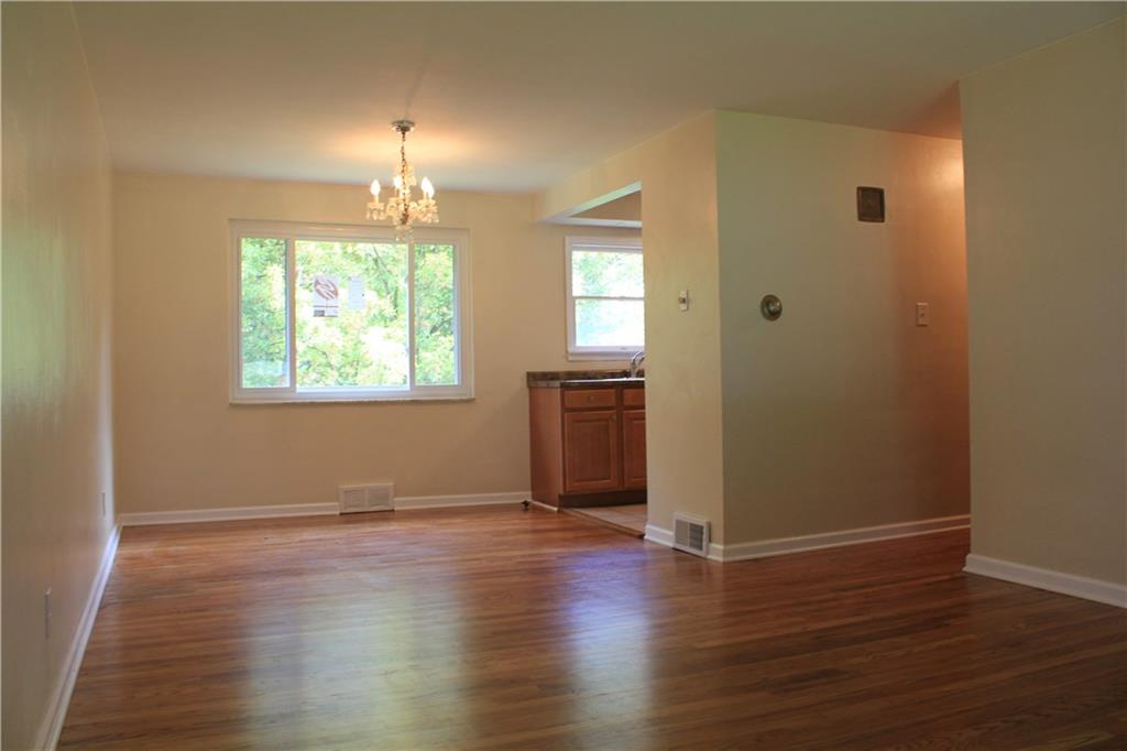 971 Roland Road Pittsburgh, PA 15221 - Photo 5 of 22 Gallery Image 5