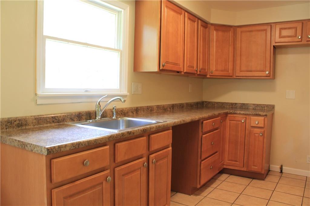 971 Roland Road Pittsburgh, PA 15221 - Photo 7 of 22 Gallery Image 7