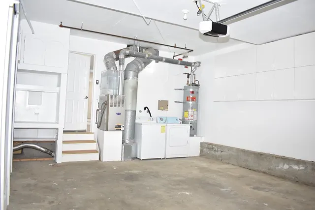 a view of utility room