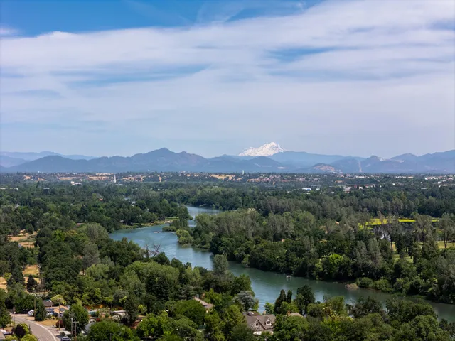 $1,199,900 | 2940 Felstet Lane, Redding, CA 96001